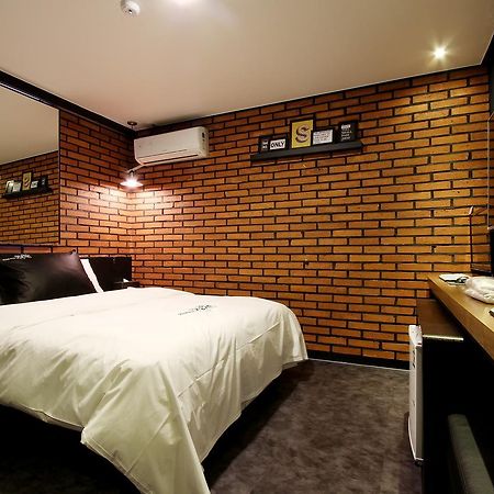 Daejeon Page Hotel Exterior foto
